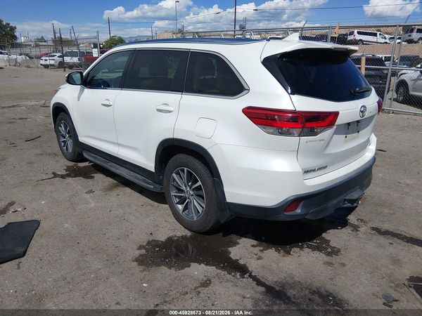 2019 TOYOTA HIGHLANDER XLE