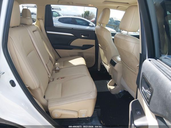 2019 TOYOTA HIGHLANDER XLE