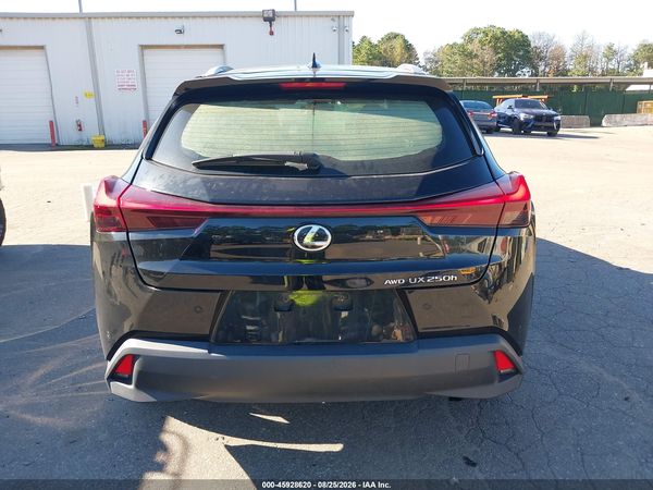 2024 LEXUS UX 250H PREMIUM — I119