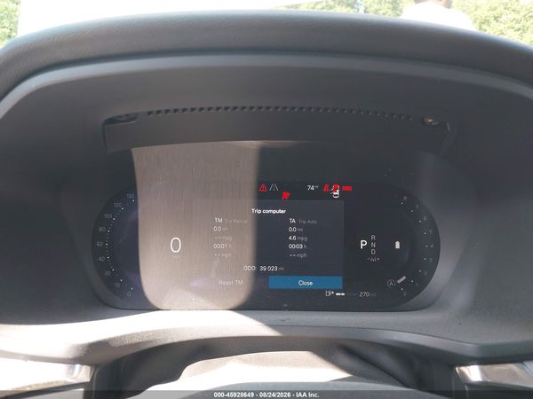 2025 VOLVO S60 CORE — I7