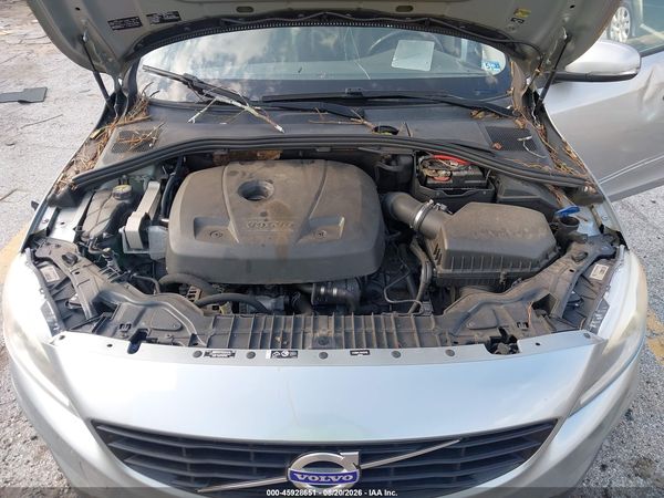 2017 VOLVO S60 T5 DYNAMIC
