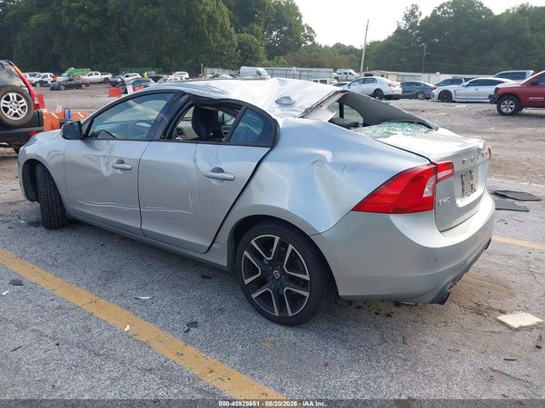 2017 VOLVO S60 T5 DYNAMIC