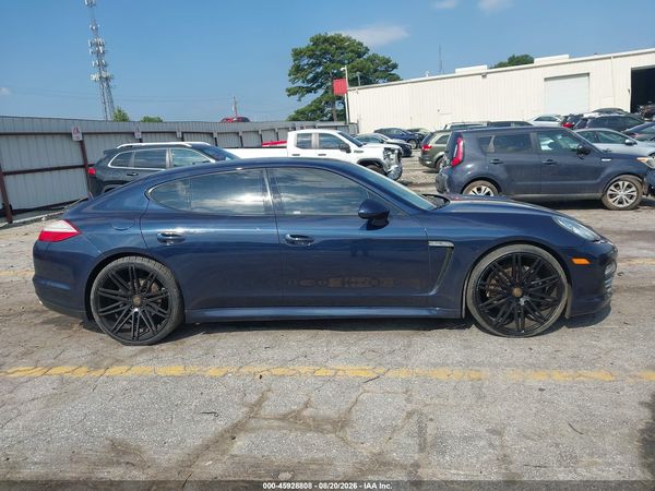 2012 PORSCHE PANAMERA 4