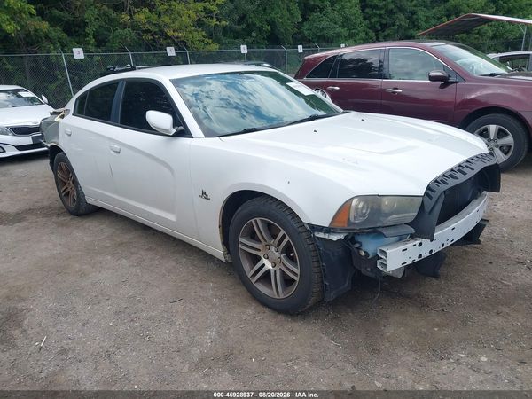 2014 DODGE CHARGER R/T — I1