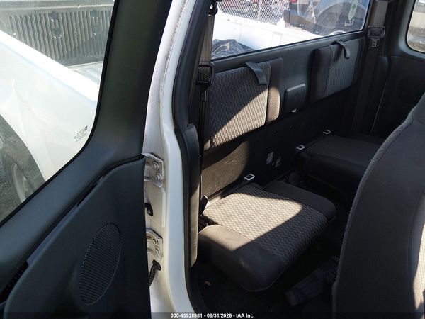 2012 CHEVROLET COLORADO WORK TRUCK — I8