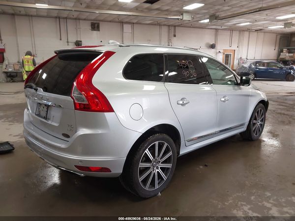 2017 VOLVO XC60 T6 INSCRIPTION — I4