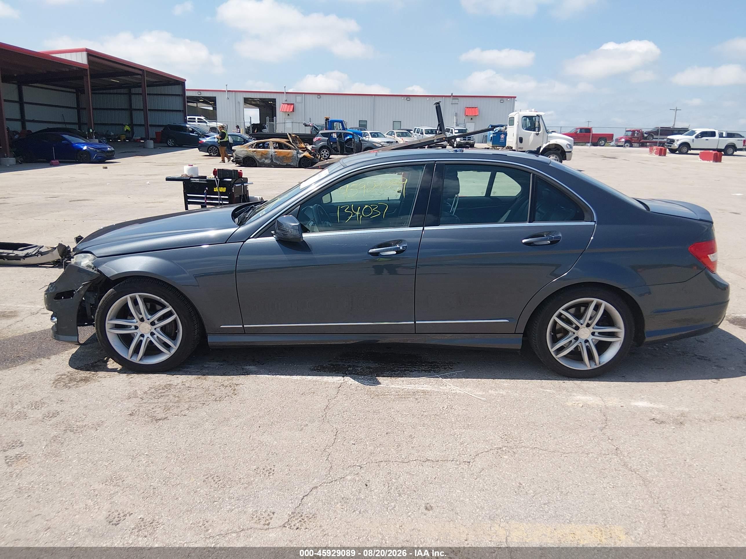 2014 MERCEDES-BENZ C 250 SPORT