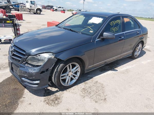 2014 MERCEDES-BENZ C 250 SPORT