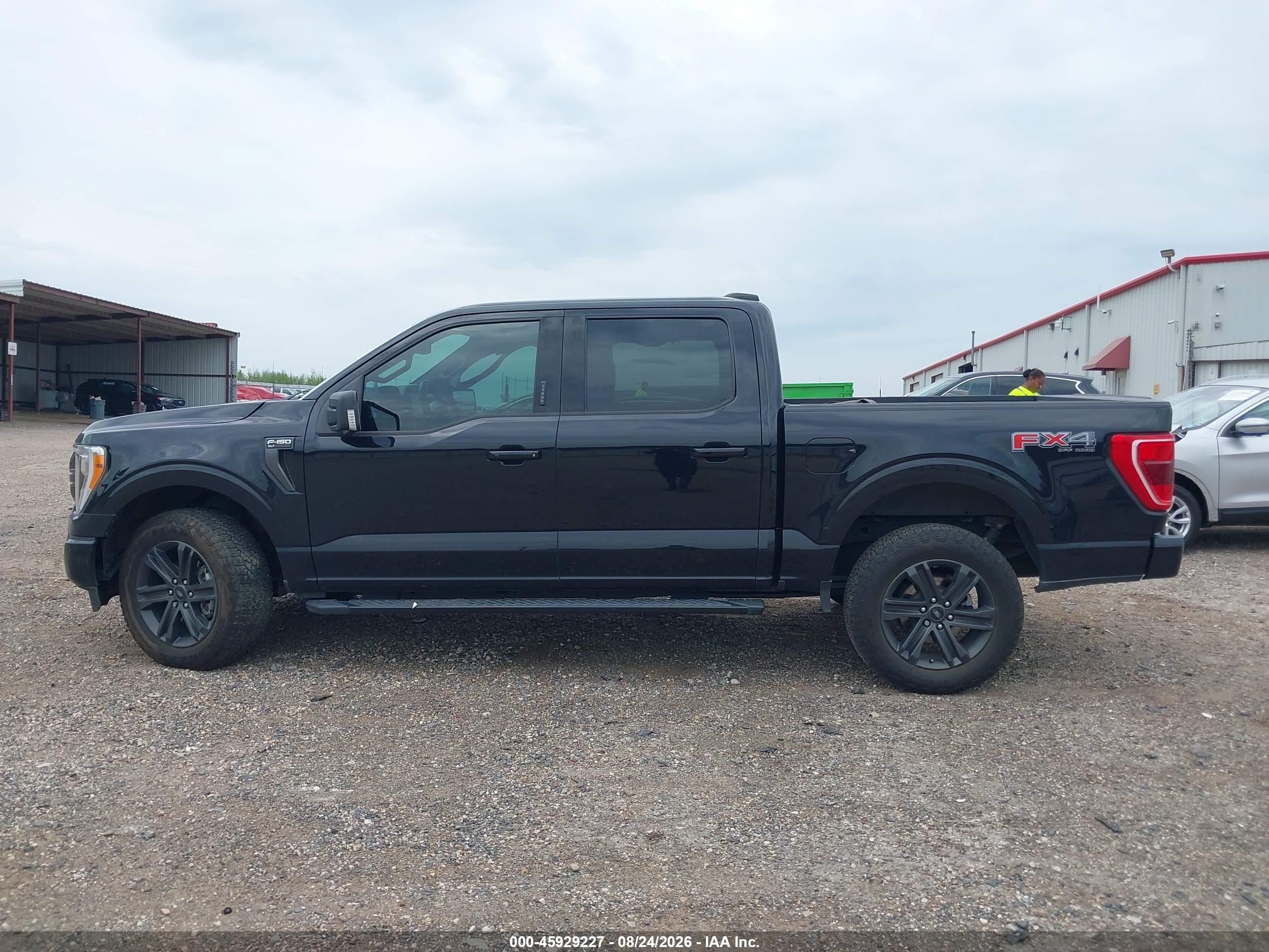 2021 FORD F-150 XLT