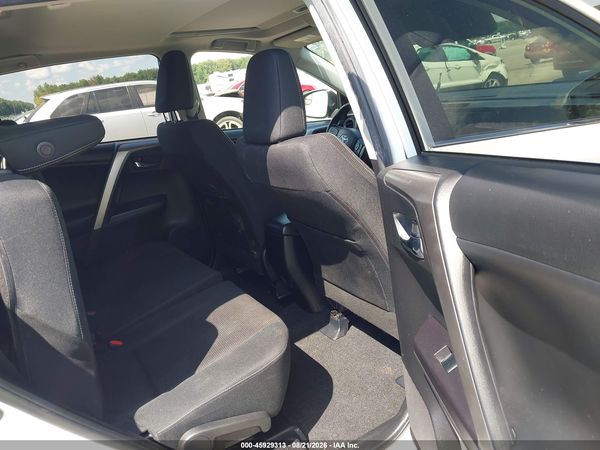 2016 TOYOTA RAV4 XLE