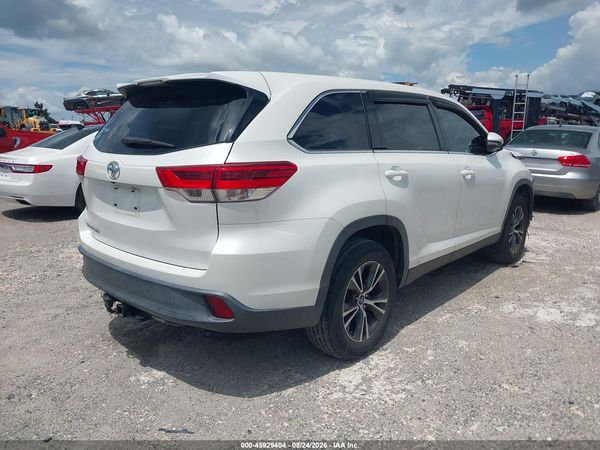2019 TOYOTA HIGHLANDER LE — I4