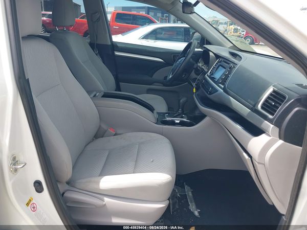 2019 TOYOTA HIGHLANDER LE — I5