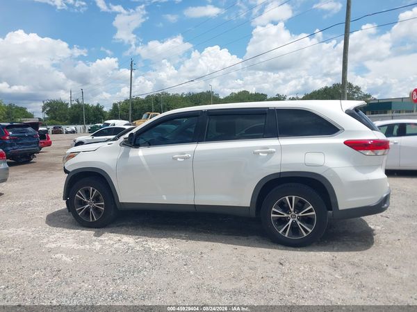 2019 TOYOTA HIGHLANDER LE — I117
