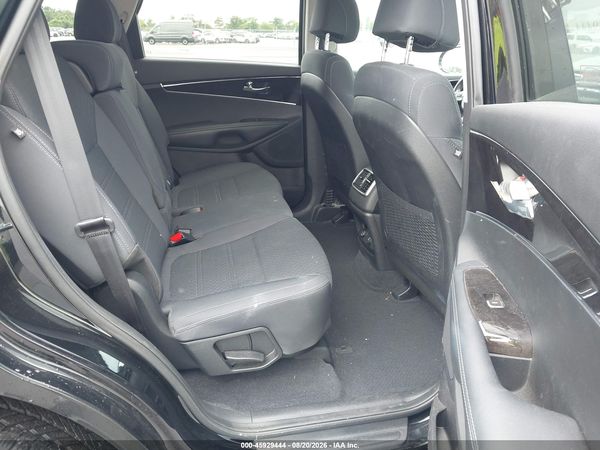 2017 KIA SORENTO 2.4L LX