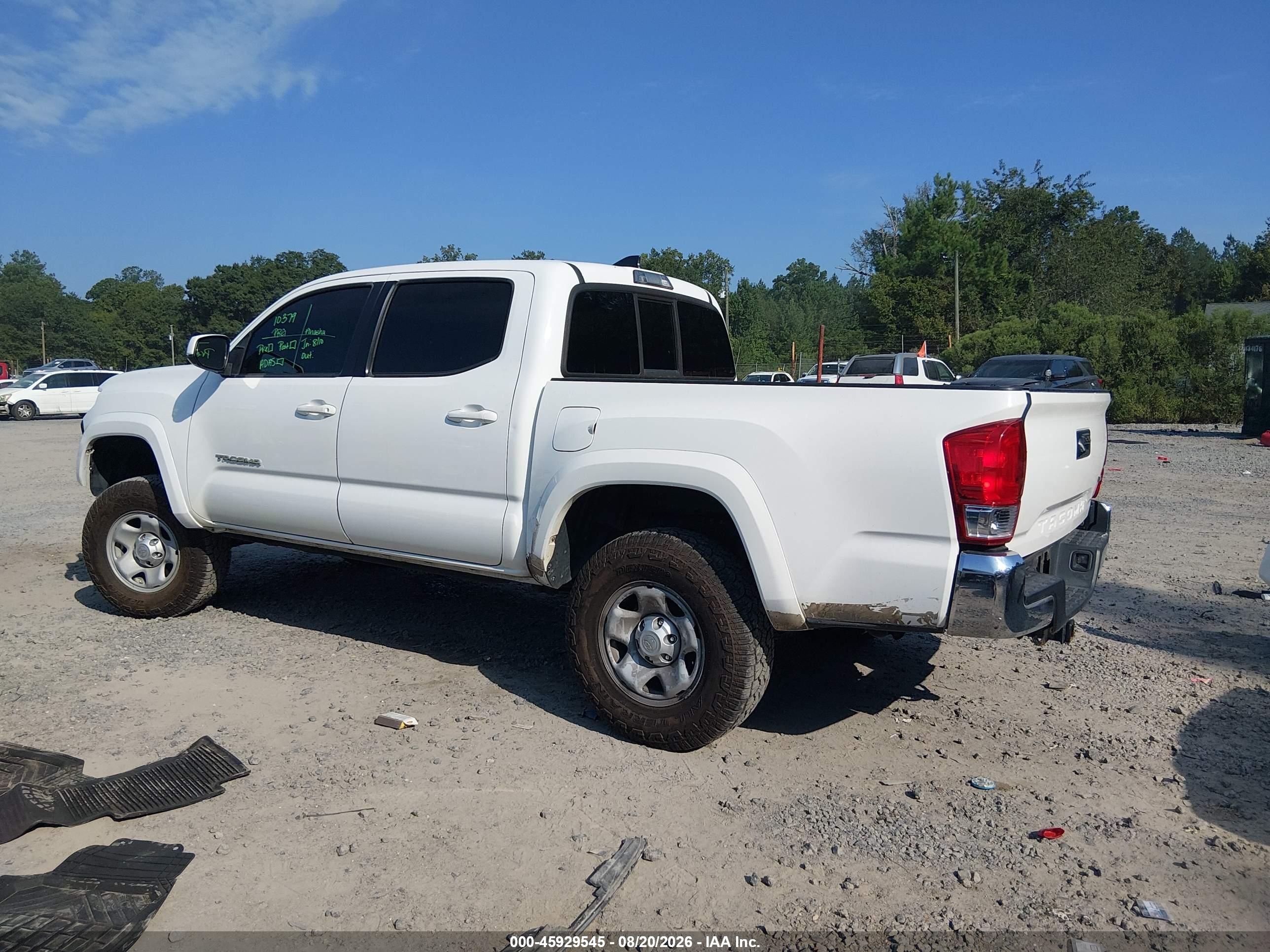 2017 TOYOTA TACOMA SR5 V6
