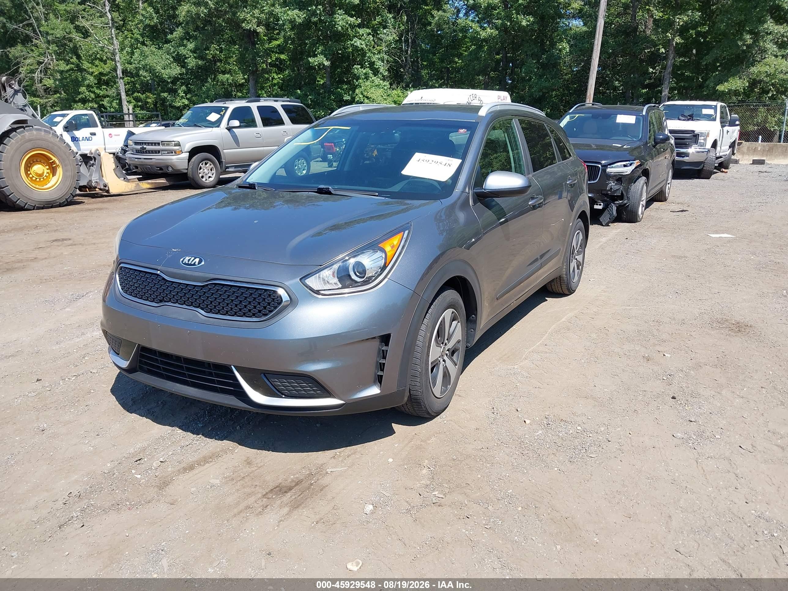 2017 KIA NIRO LX