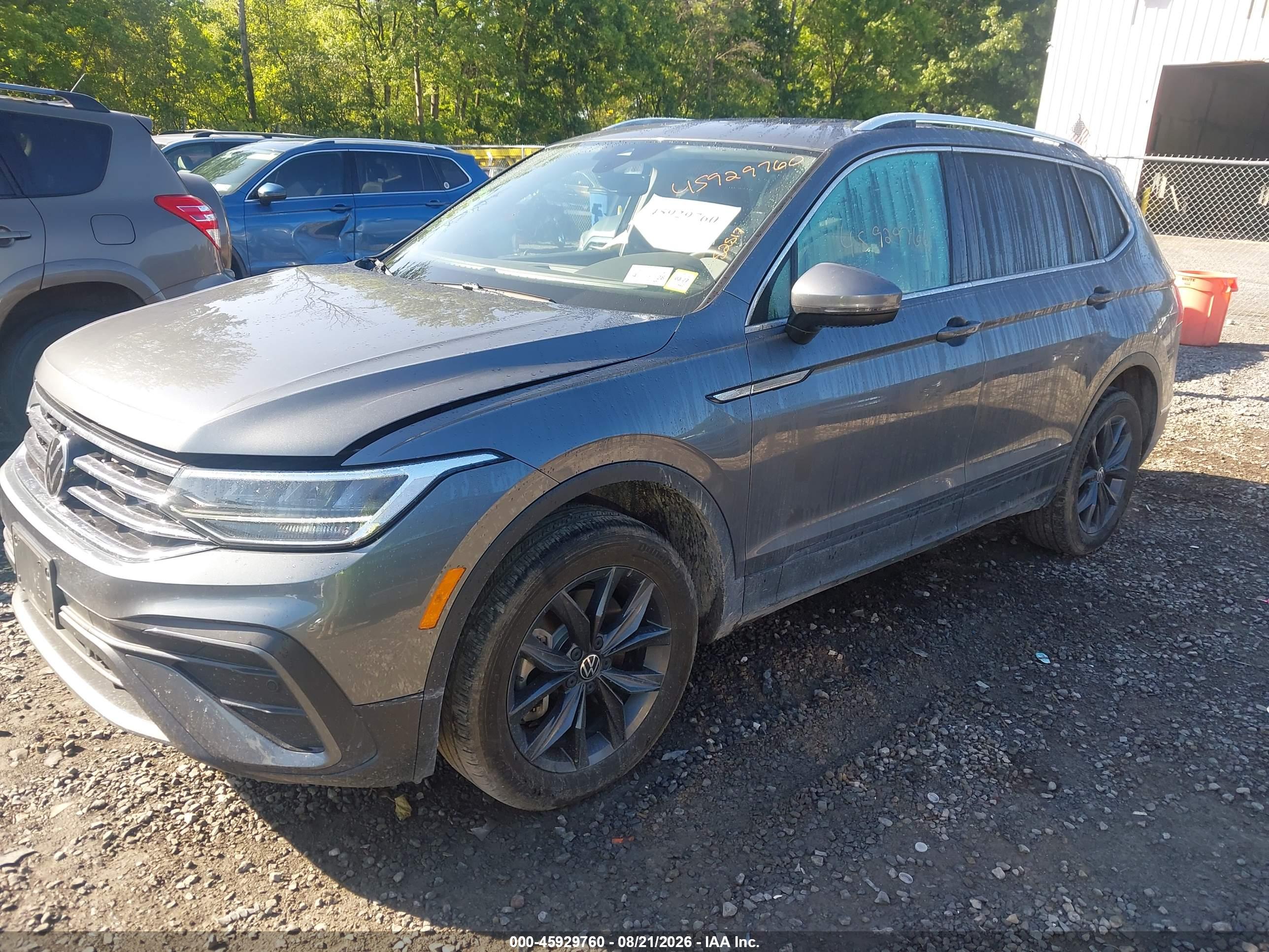2023 VOLKSWAGEN TIGUAN 2.0T SE — I2