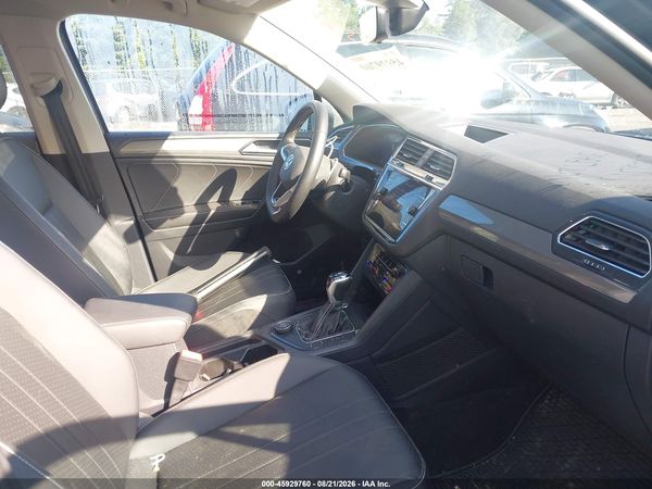 2023 VOLKSWAGEN TIGUAN 2.0T SE — I5