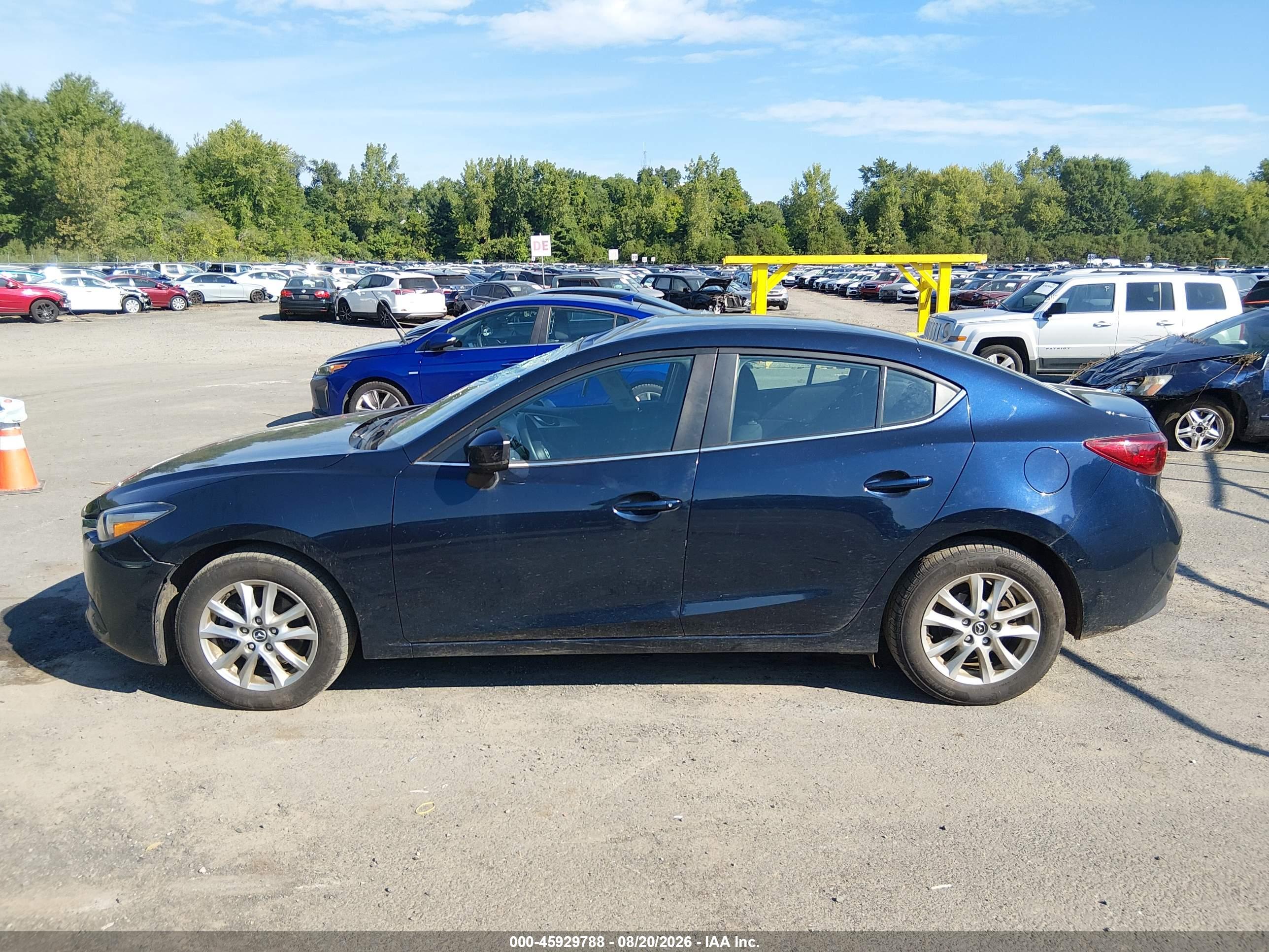 2017 MAZDA MAZDA3 SPORT