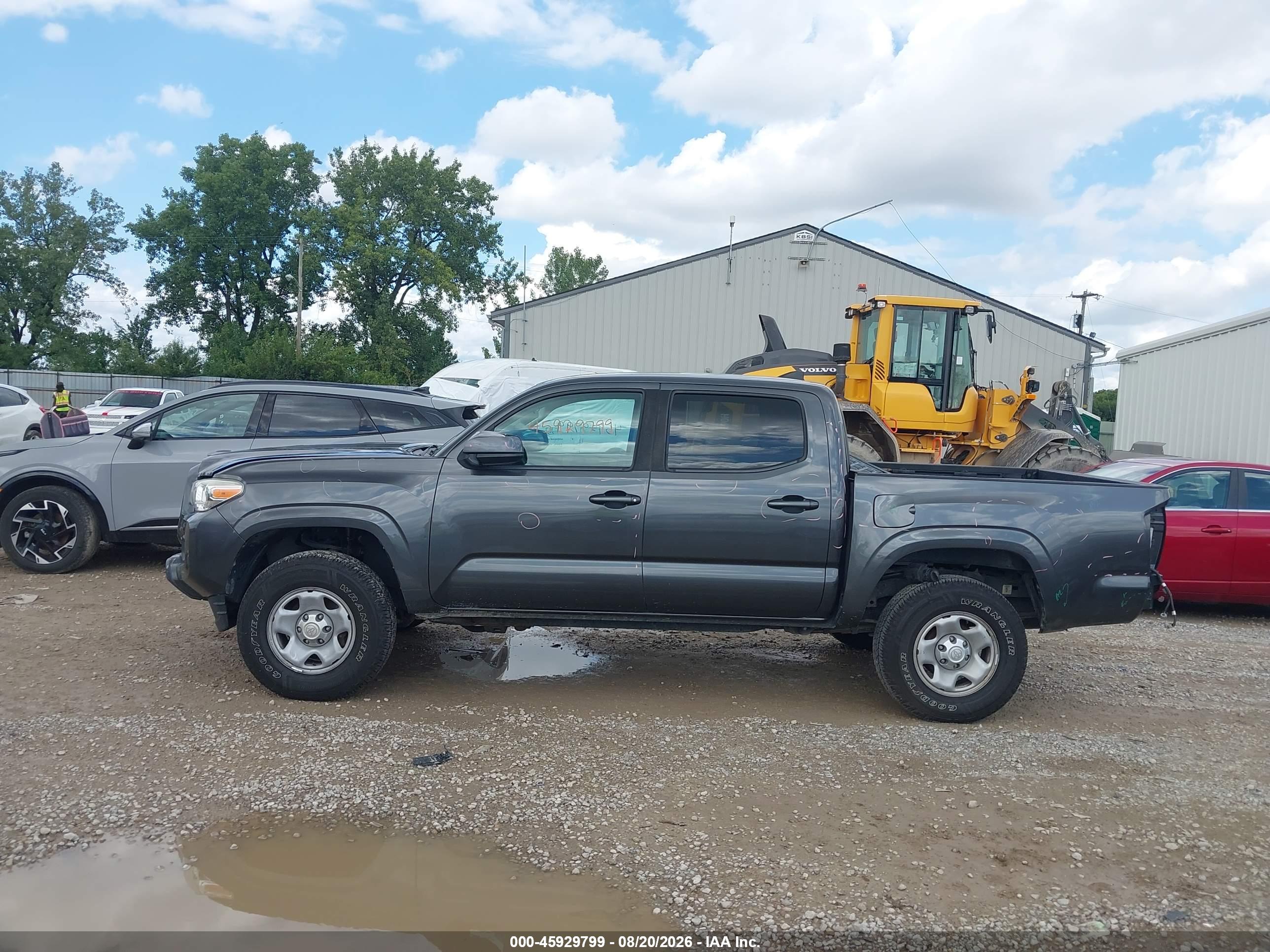 2019 TOYOTA TACOMA SR V6