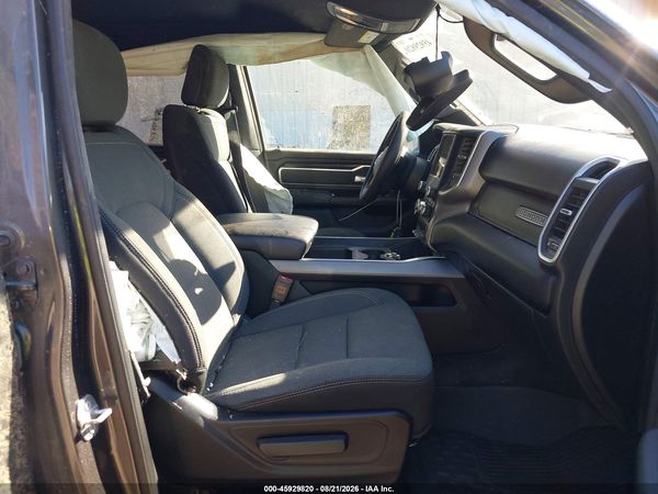 2021 RAM 1500 BIG HORN  4X4 6'4 BOX