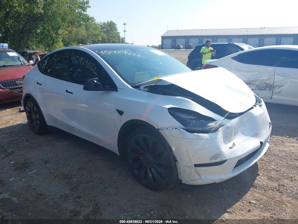 2023 TESLA MODEL Y — I1