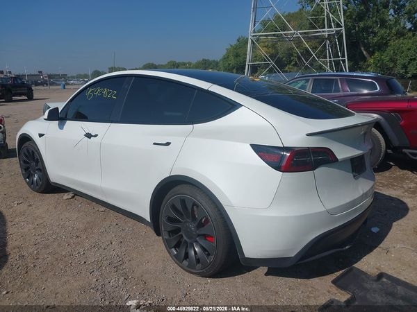 2023 TESLA MODEL Y — I3