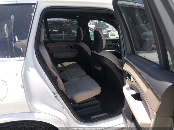 2026 VOLVO XC90