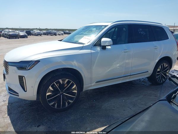 2026 VOLVO XC90