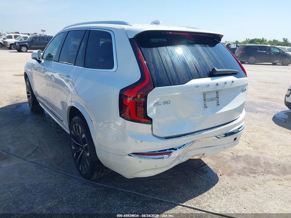 2026 VOLVO XC90