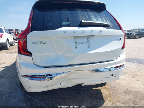 2026 VOLVO XC90