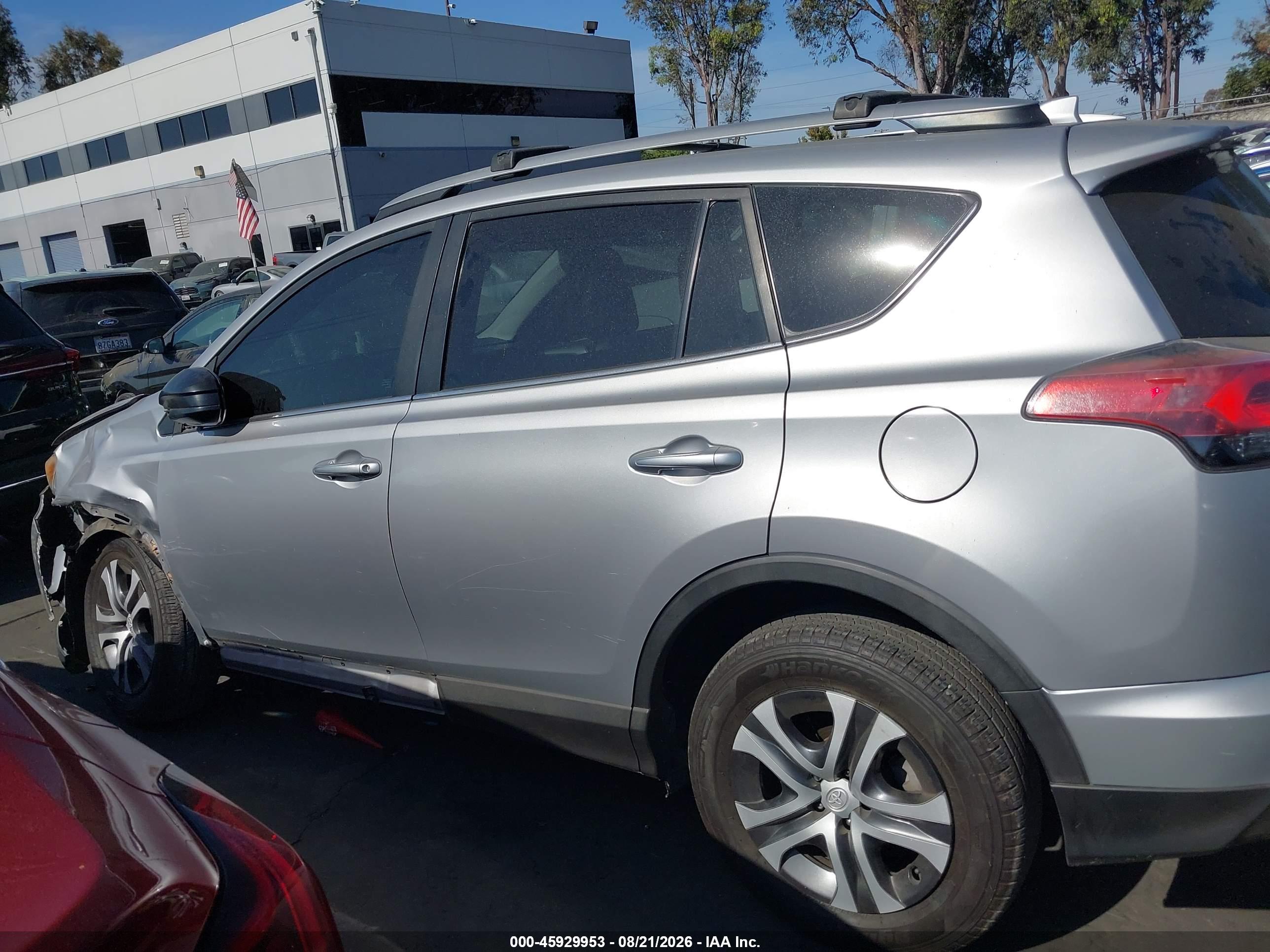 2017 TOYOTA RAV4 LE
