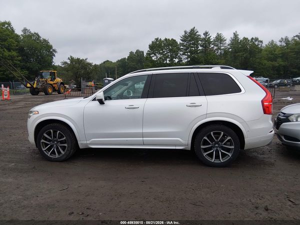 2017 VOLVO XC90 T6 MOMENTUM