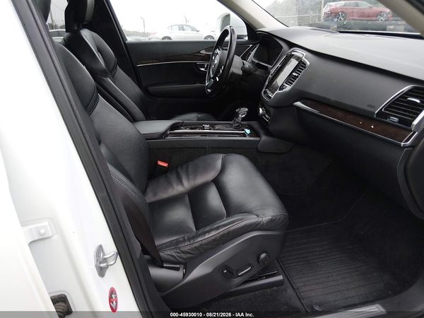 2017 VOLVO XC90 T6 MOMENTUM