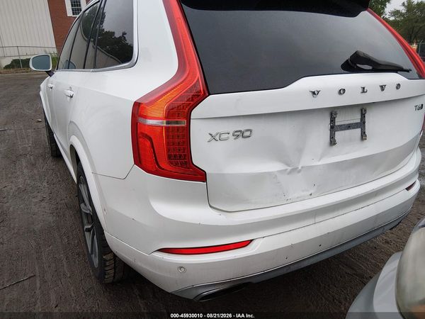 2017 VOLVO XC90 T6 MOMENTUM