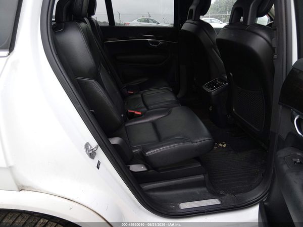 2017 VOLVO XC90 T6 MOMENTUM