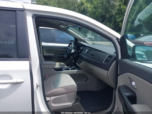 2016 KIA SEDONA LX