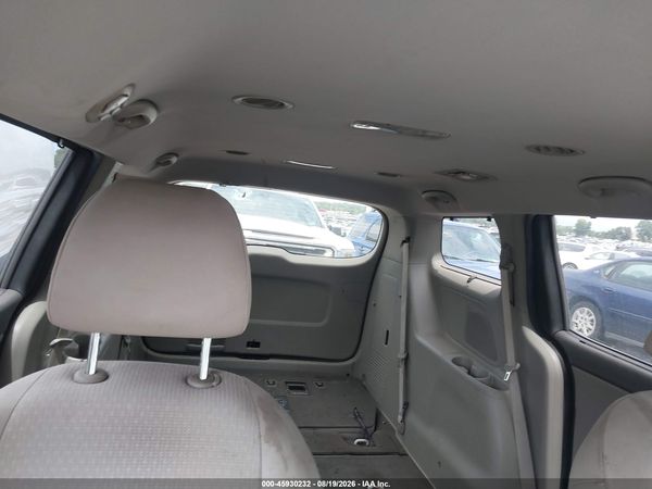 2016 KIA SEDONA LX