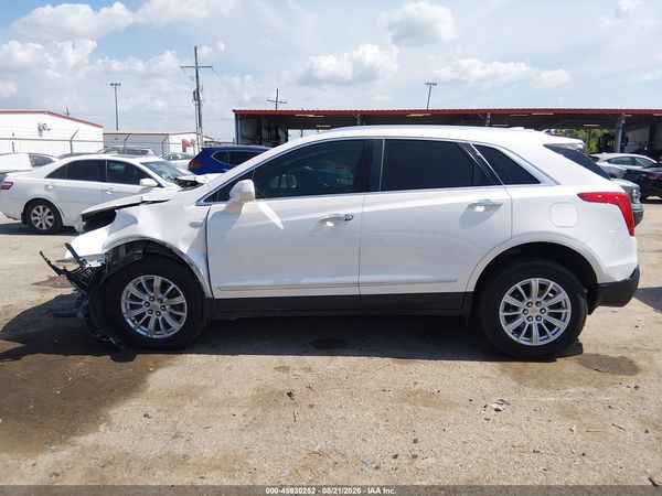 2017 CADILLAC XT5 STANDARD