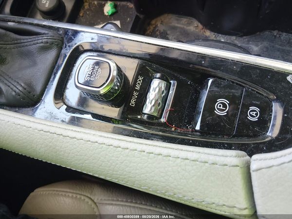 2019 VOLVO XC90 T5 MOMENTUM