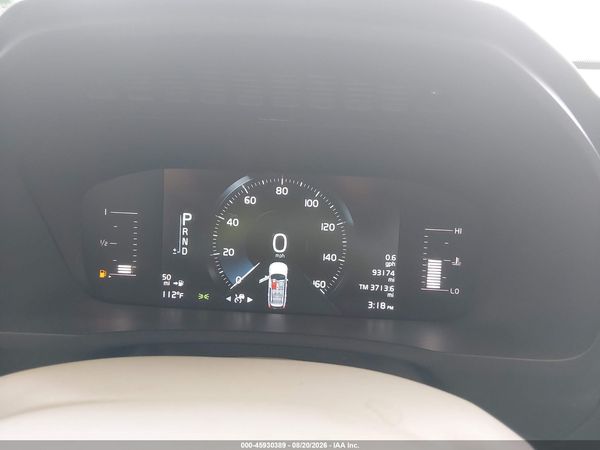 2019 VOLVO XC90 T5 MOMENTUM