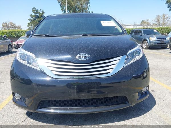 2015 TOYOTA SIENNA LIMITED 7 PASSENGER — I115