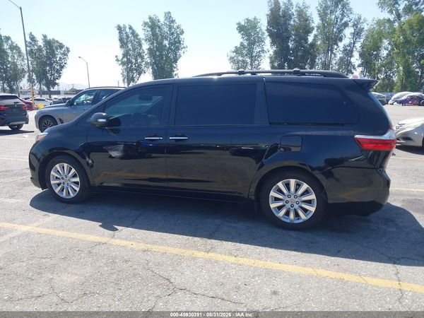 2015 TOYOTA SIENNA LIMITED 7 PASSENGER — I117