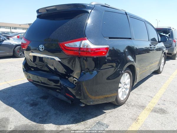 2015 TOYOTA SIENNA LIMITED 7 PASSENGER — I152