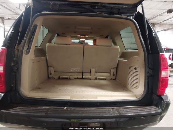 2013 CHEVROLET SUBURBAN LT — I152