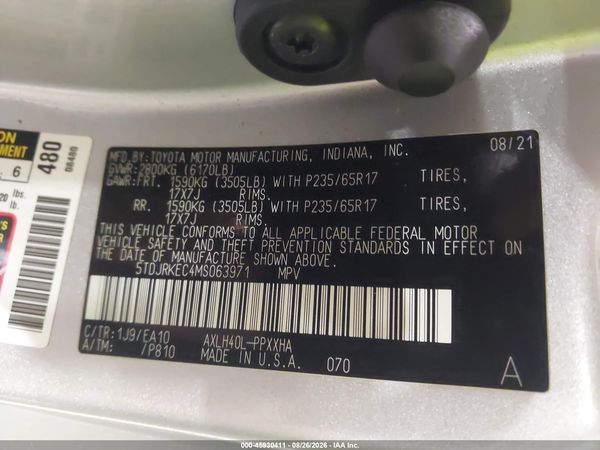 2021 TOYOTA SIENNA XLE