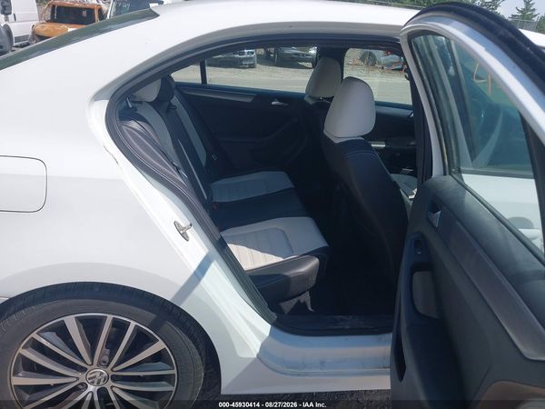 2017 VOLKSWAGEN JETTA 1.8T SPORT — I8