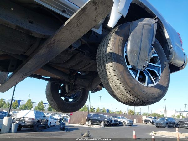 2018 TOYOTA TACOMA SR5 V6