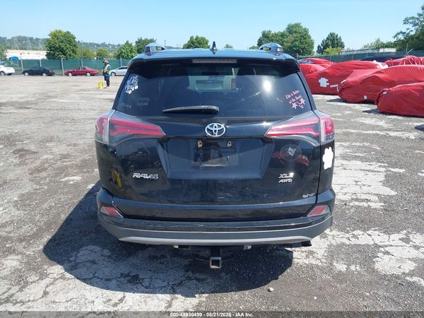 2017 TOYOTA RAV4 XLE