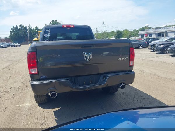 2016 RAM 1500 ST